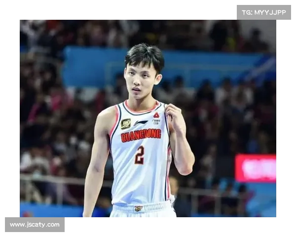 广东险胜新疆徐杰复出砍14分黑白矮重聚杜锋赛后仍指球队问题多